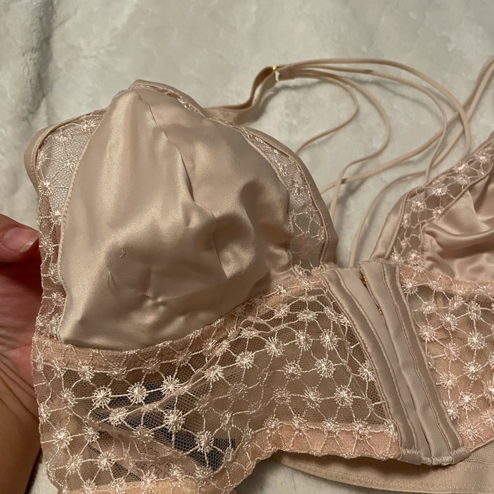 Victoria Secret Set - Picture 3 of 4